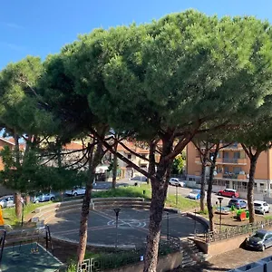 https://domus-iuturnae.it-romehotels.com