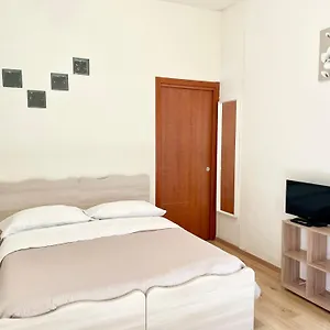 https://apt-casa-di-magda2.taorminaitalyhotels.com